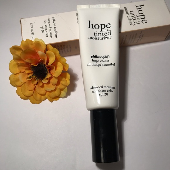 Philosophy Other - Philosophy Hope in a Tinted Moisturizer Sunscreen